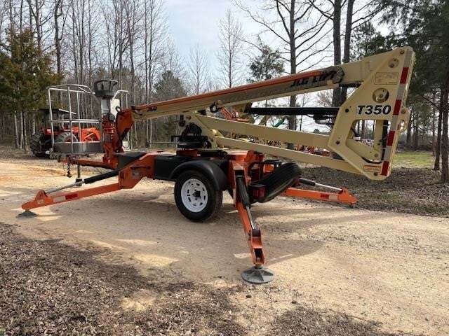 2018 JLG T350-7