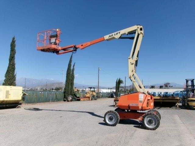 2019 JLG 340AJ-19