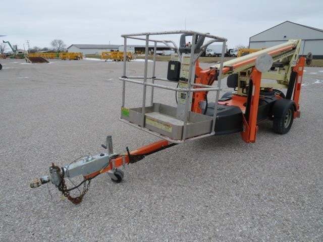 2019 JLG T350-8