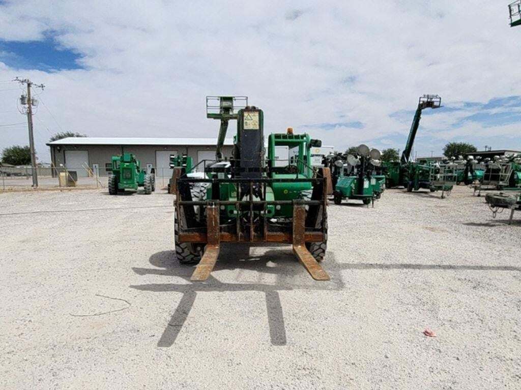 2015 SkyTrak 10042-8