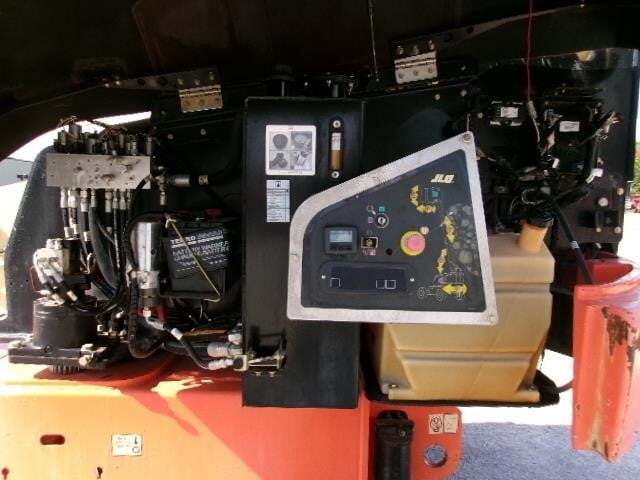 2016 JLG 400S-19