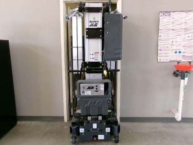 2025 JLG 30AM-27