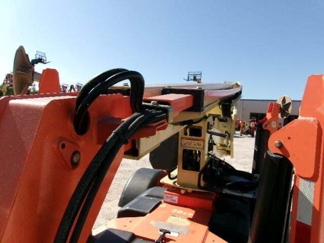 2018 JLG T350-11