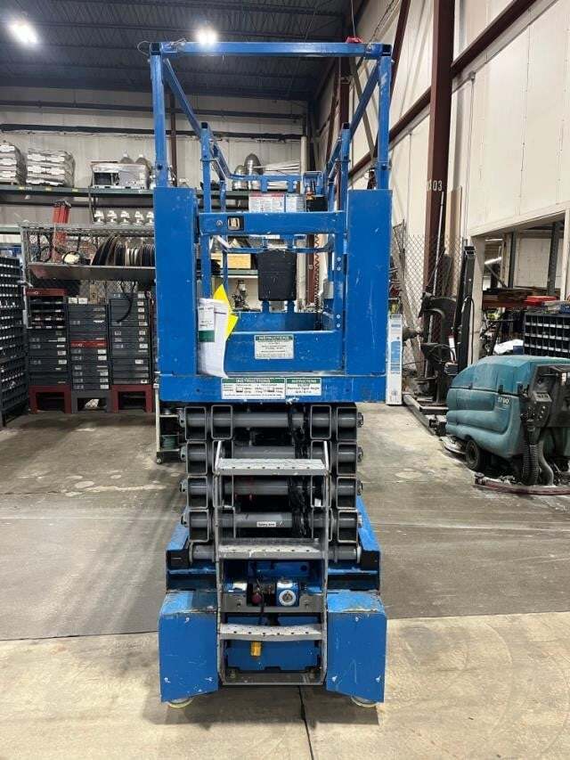 2019 Genie GS-3232-4