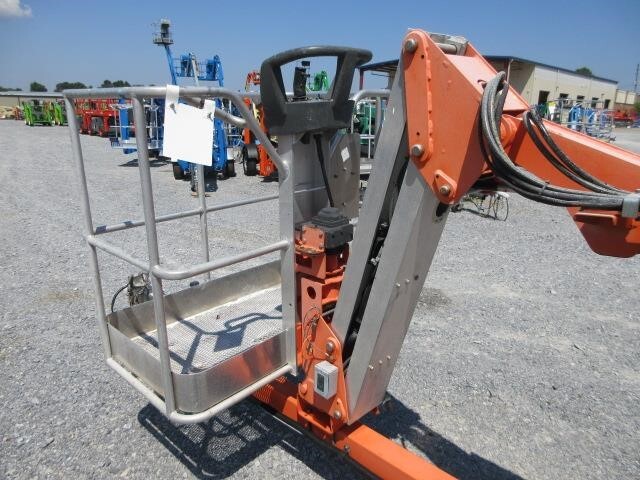 2018 JLG T500J-8