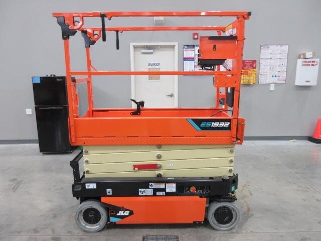 2026 JLG ES1932-5