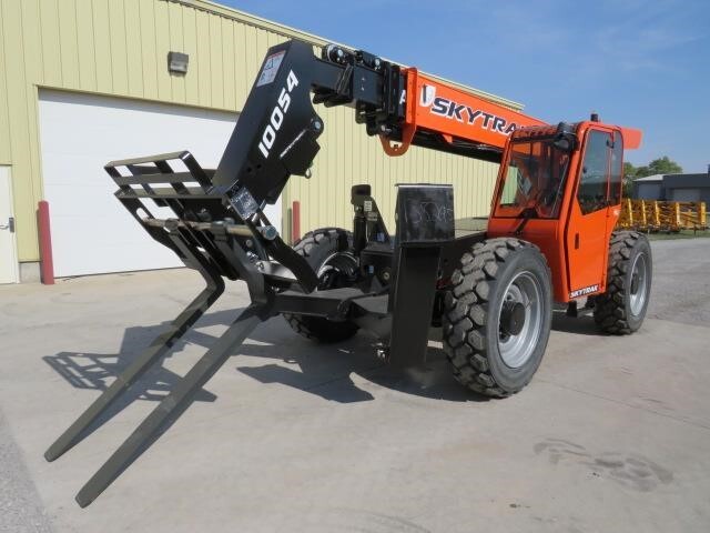 2025 SkyTrak 10054-8