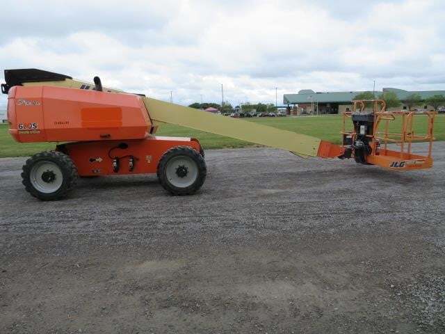 2015 JLG 600S-5