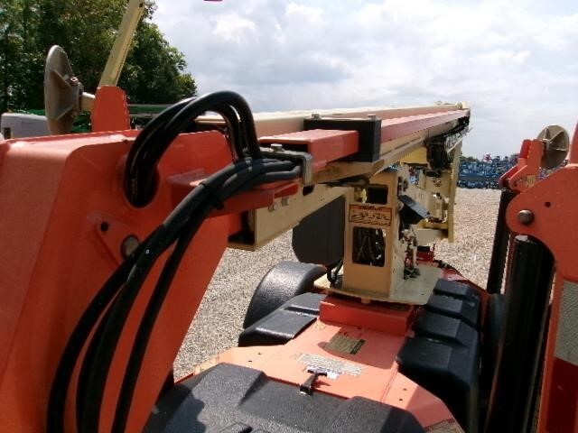 2018 JLG T350-11