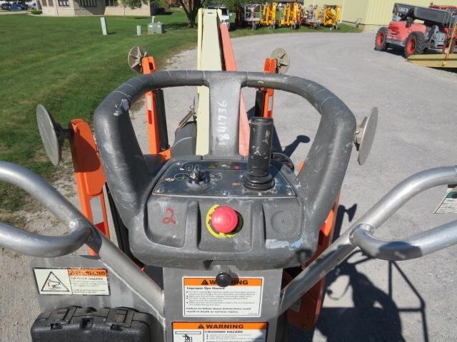 2018 JLG T350-10