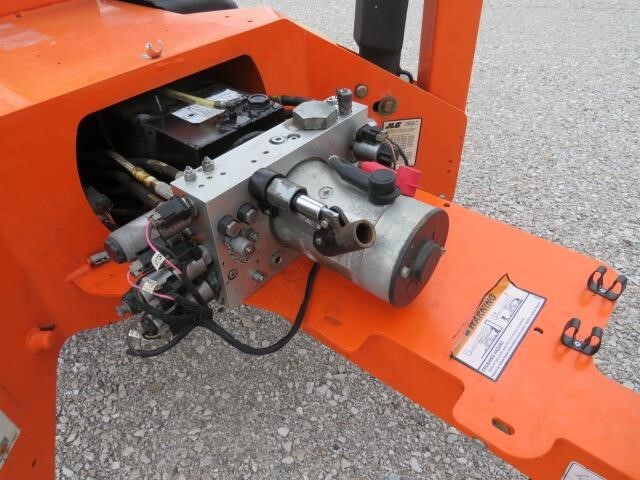 2019 JLG T350-21