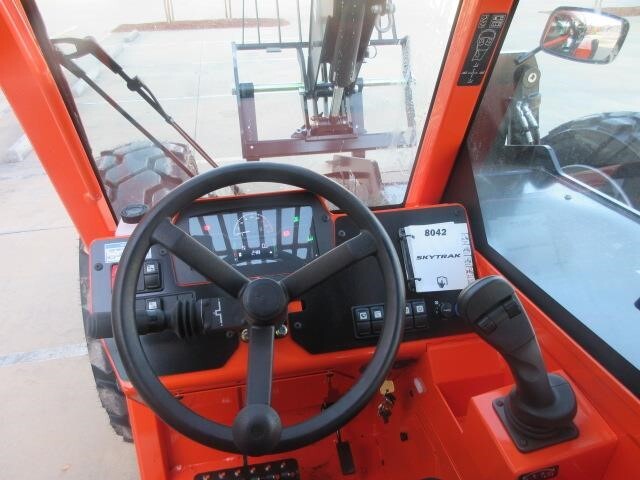 2025 SkyTrak 8042-27