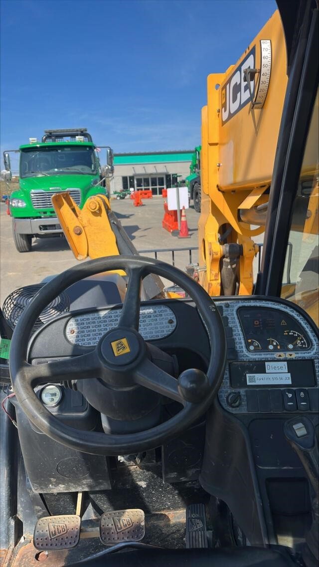 2017 JCB 510-56-7