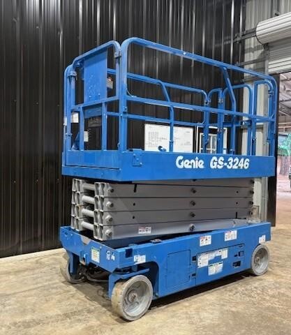 2019 Genie GS-3246-2