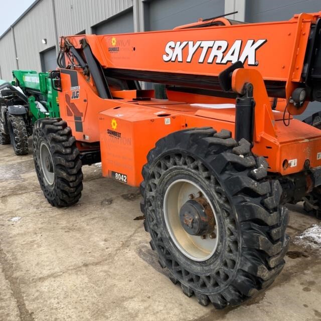 2011 SkyTrak 8042-3