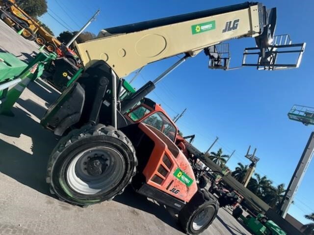 2019 JLG 1055-3