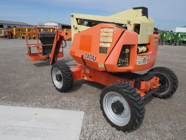 2018 JLG 340AJ-8