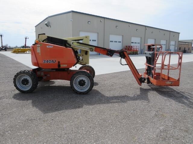 2018 JLG 340AJ-5