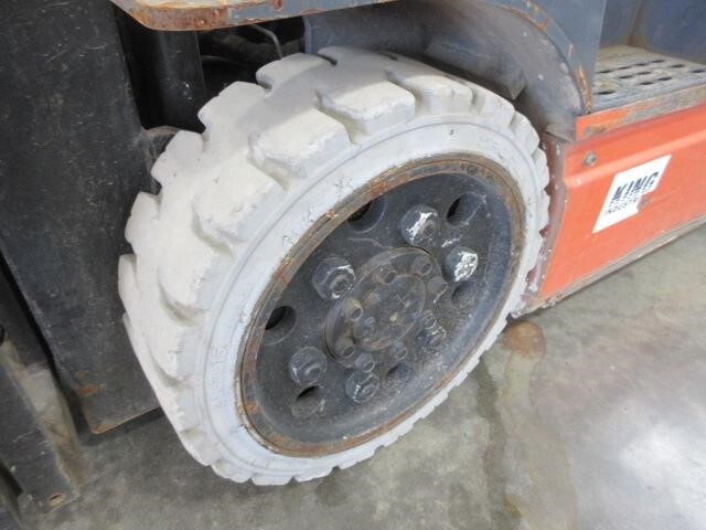 2017 Toyota 8FBCU25-9