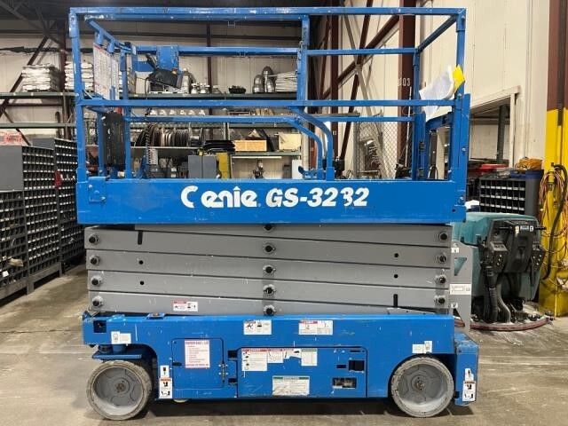 2019 Genie GS-3232
