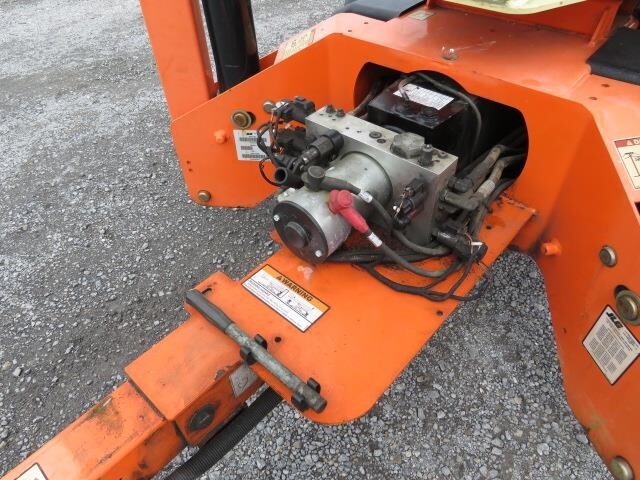2018 JLG T500J-21