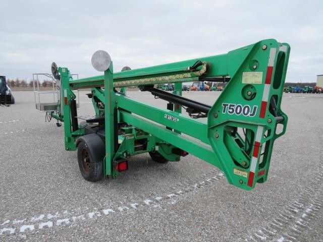 2017 JLG T500J-5