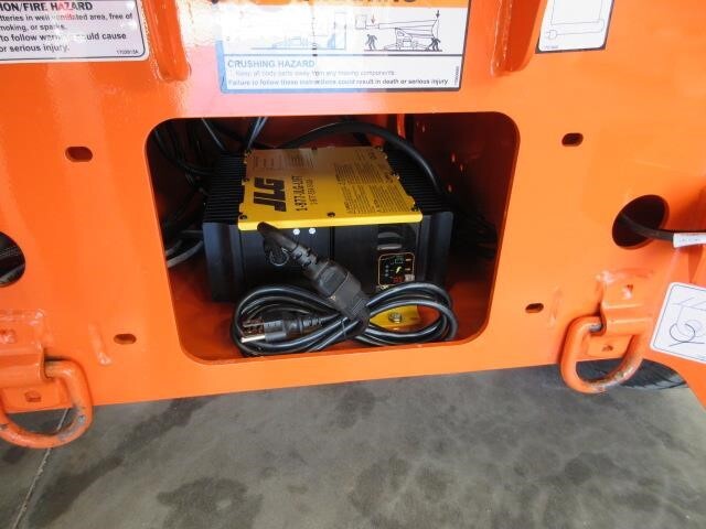 2024 JLG T350-18