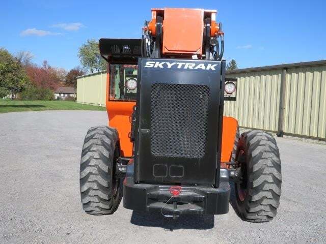 2025 SkyTrak 8042-4