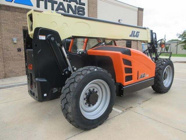 2025 JLG 742-6