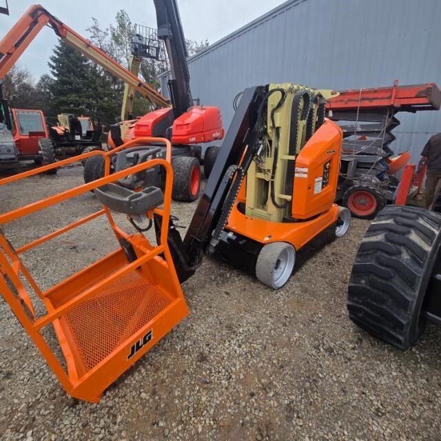 2015 JLG Toucan 32E