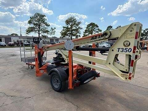2018 JLG T350-8