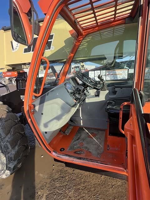 2019 JLG 1055-14