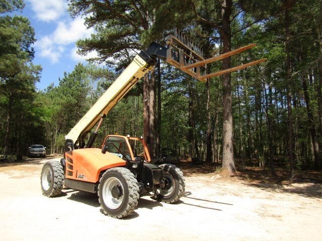 2019 JLG 943-5