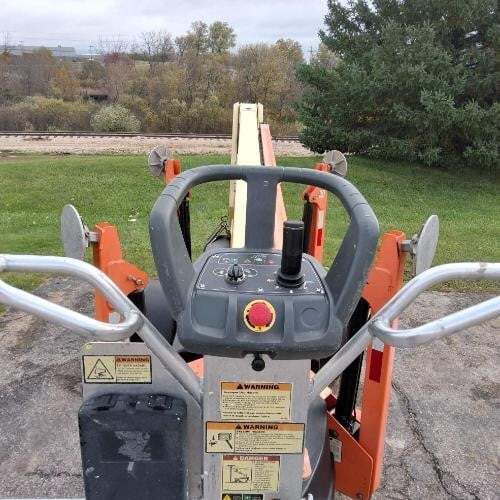 2018 JLG T350-14