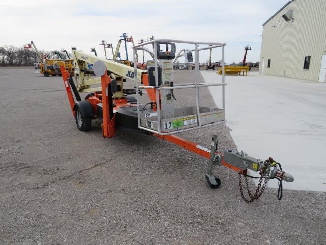 2019 JLG T350-4