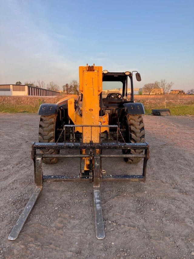 2019 JCB 509-42-4