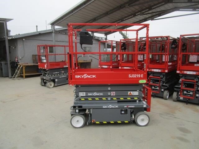 2025 Skyjack SJ3219E