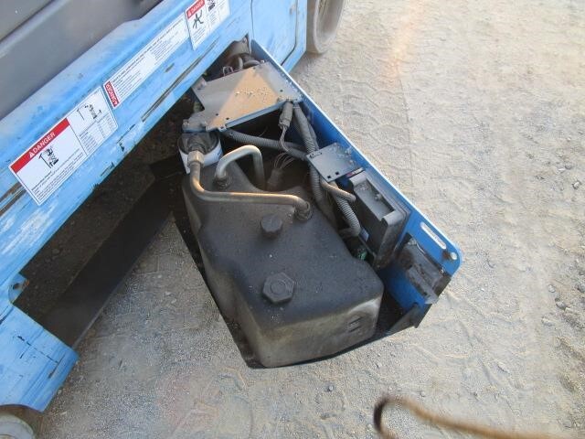 2015 Genie GS-2632-10