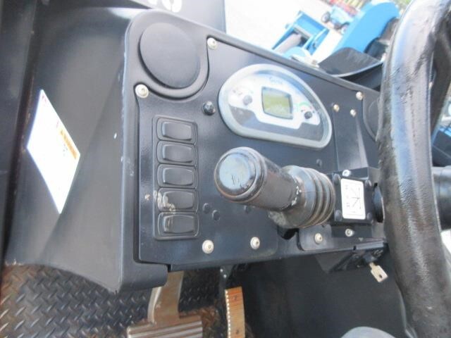 2023 Genie GTH-1056-19