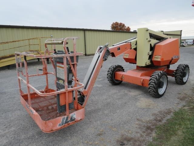 2018 JLG 340AJ-2