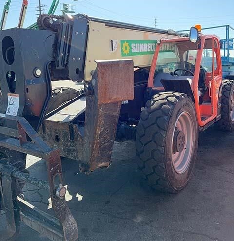 2017 JLG 1255