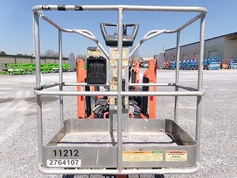 2019 JLG T350-7