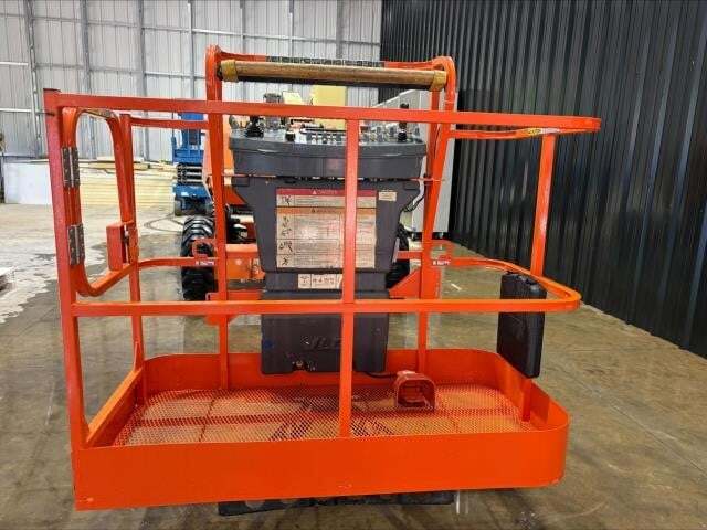2018 JLG 340AJ-8