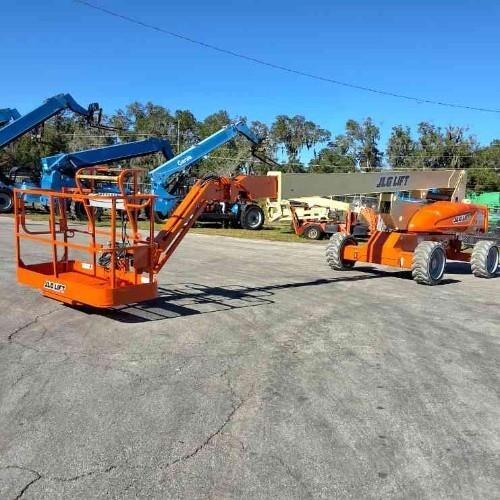 2017 JLG M600JP