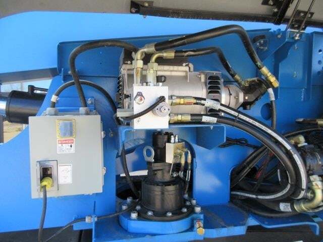 2025 Genie S-65XC-18