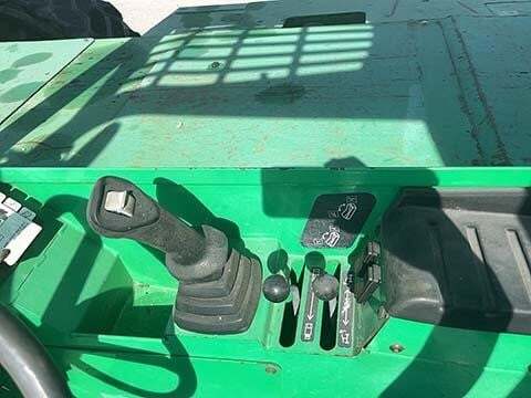 2017 SkyTrak 10054-25