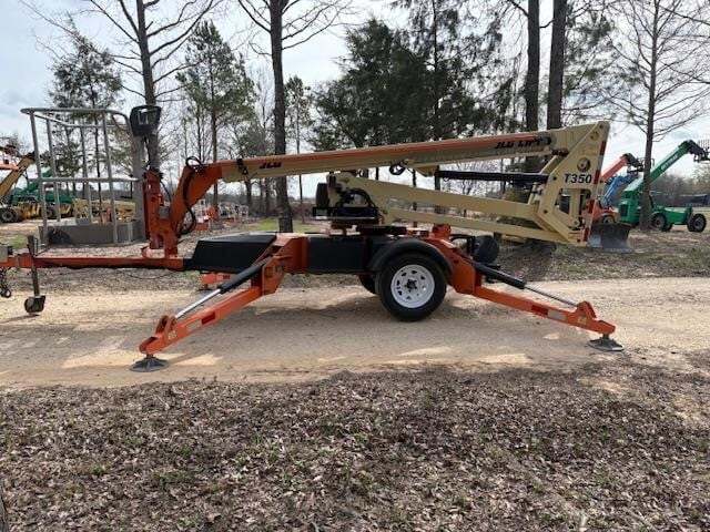 2018 JLG T350