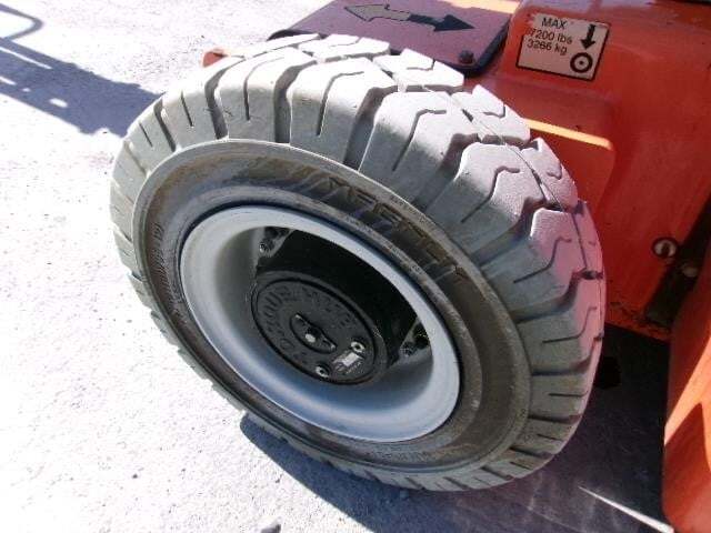 2012 JLG E400AJPN-13