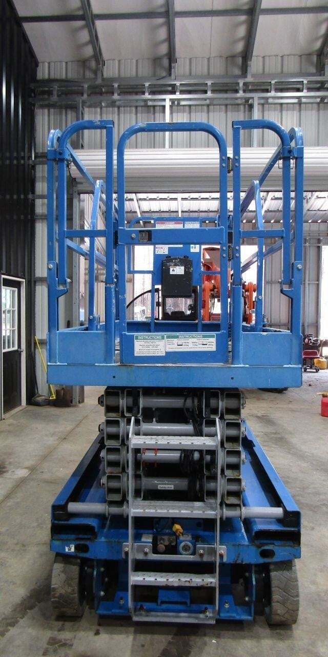 2019 Genie GS-3246-4