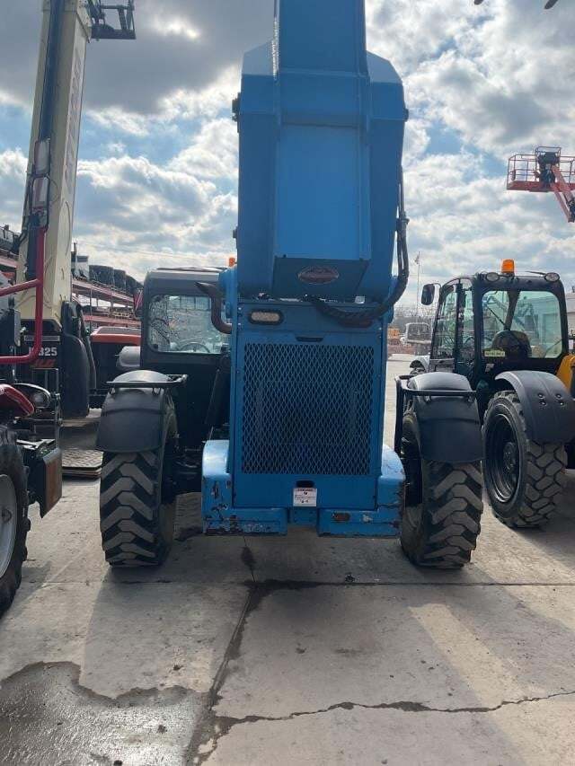 2015 Genie GTH-1056-2